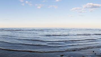 Platja a a prop