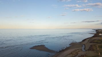 Nær stranden