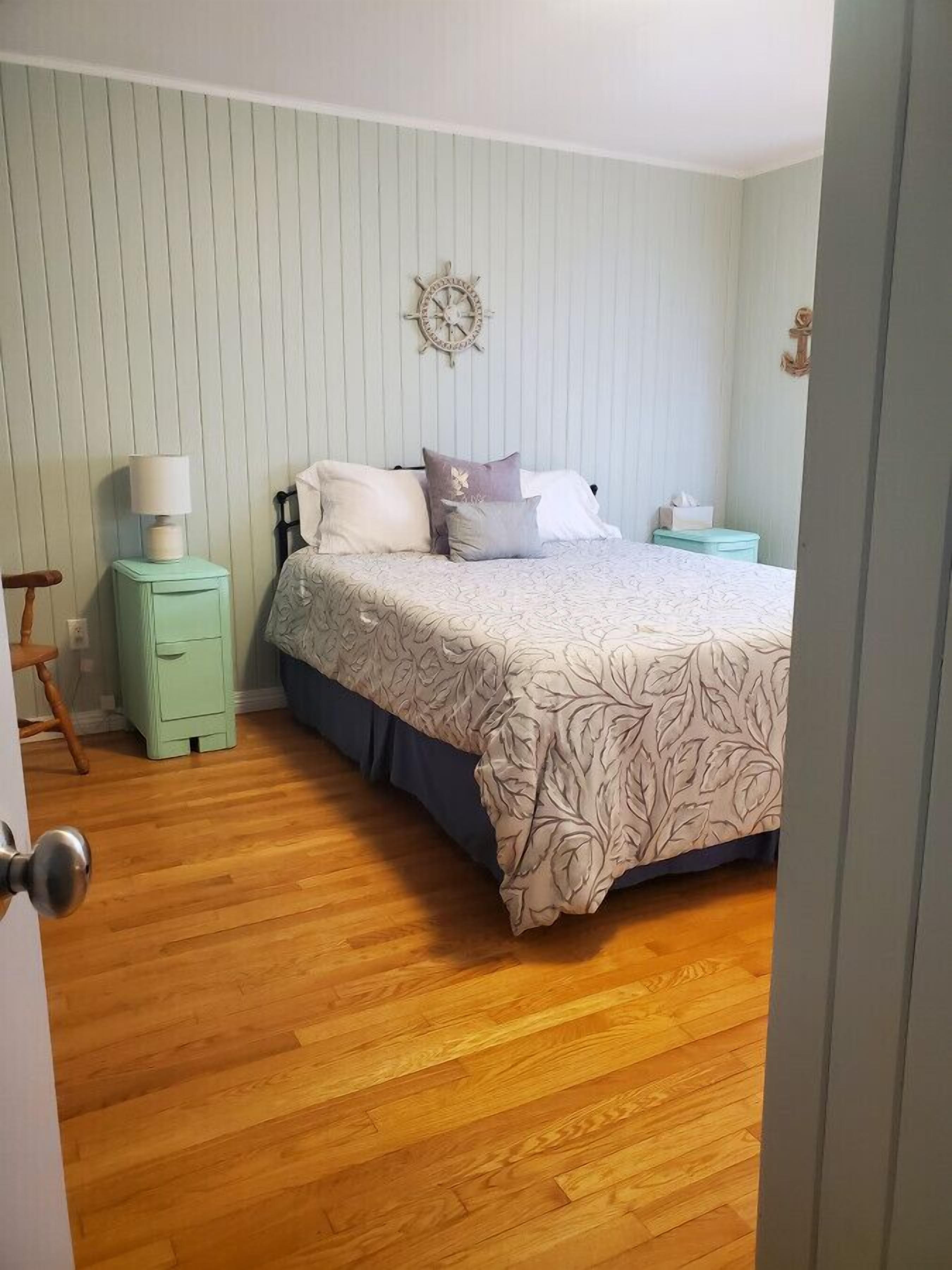 3 slaapkamers, een bureau, wifi, beddengoed