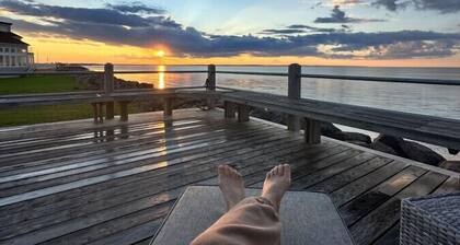 3 bedroom Waterfront Oasis