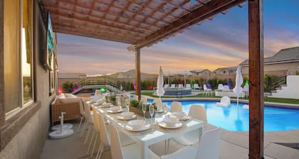 Lazy River, Pickleball, Gameroom, Fun in the desert!