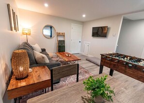 Smart-TV, fotballspill og bøker