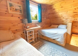 1 chambre, bureau, Wi-Fi gratuit, draps fournis