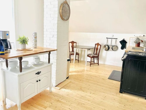 Finn's Studio Suite Apartment, Alma, Fundy Park