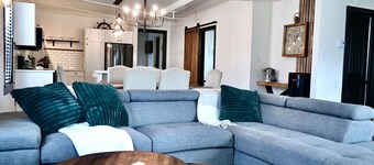 2 bedroom home, Sleeps 6