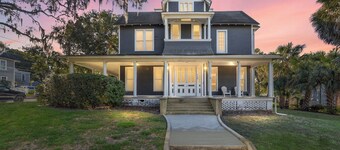 Victorian Manor: Downtown Apt, near Silver Springs & Fort King Historic Park