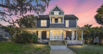 Victorian Manor: Downtown Apt, near Silver Springs & Fort King Historic Park