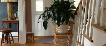 4 Bed Character Waterfront home