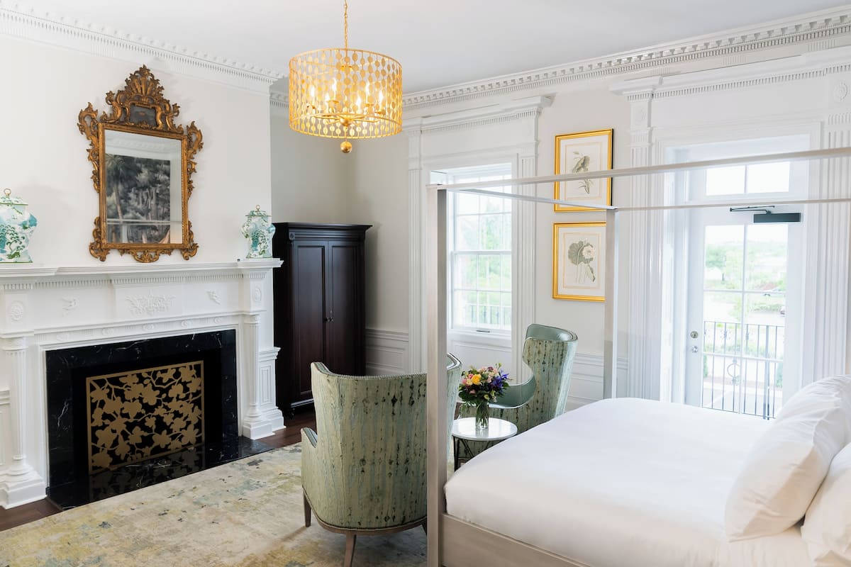 Superior Suite | 1 bedroom, Egyptian cotton sheets, premium bedding, memory foam beds