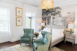 Superior Suite | 1 bedroom, Egyptian cotton sheets, premium bedding, memory-foam beds - The Harvey (New Bern)