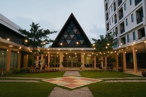 The Cotton Tree Hometel