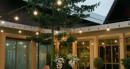 The Cotton Tree Hometel