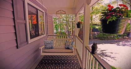 LAKE NOTTELY - LAKEFRONT 4 Bedrooms - 3 Baths - Hot Tub - Private Dock