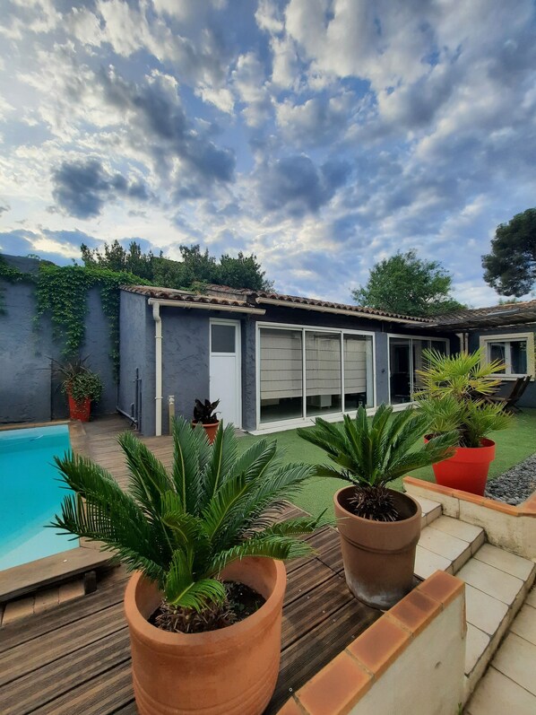 Exterior - Maison de Vacances, Dans un Écrin de Verdure, Près de la mer (La Garde)