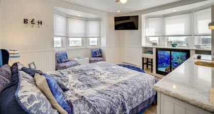 Ocean City Hideaway: Walk to Boardwalk & Beach!