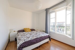 2 quartos, Wi-Fi de cortesia, roupa de cama
