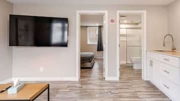 1 habitación, tabla de planchar con plancha, wifi y ropa de cama