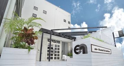 en- Hostel & Cafe Bar