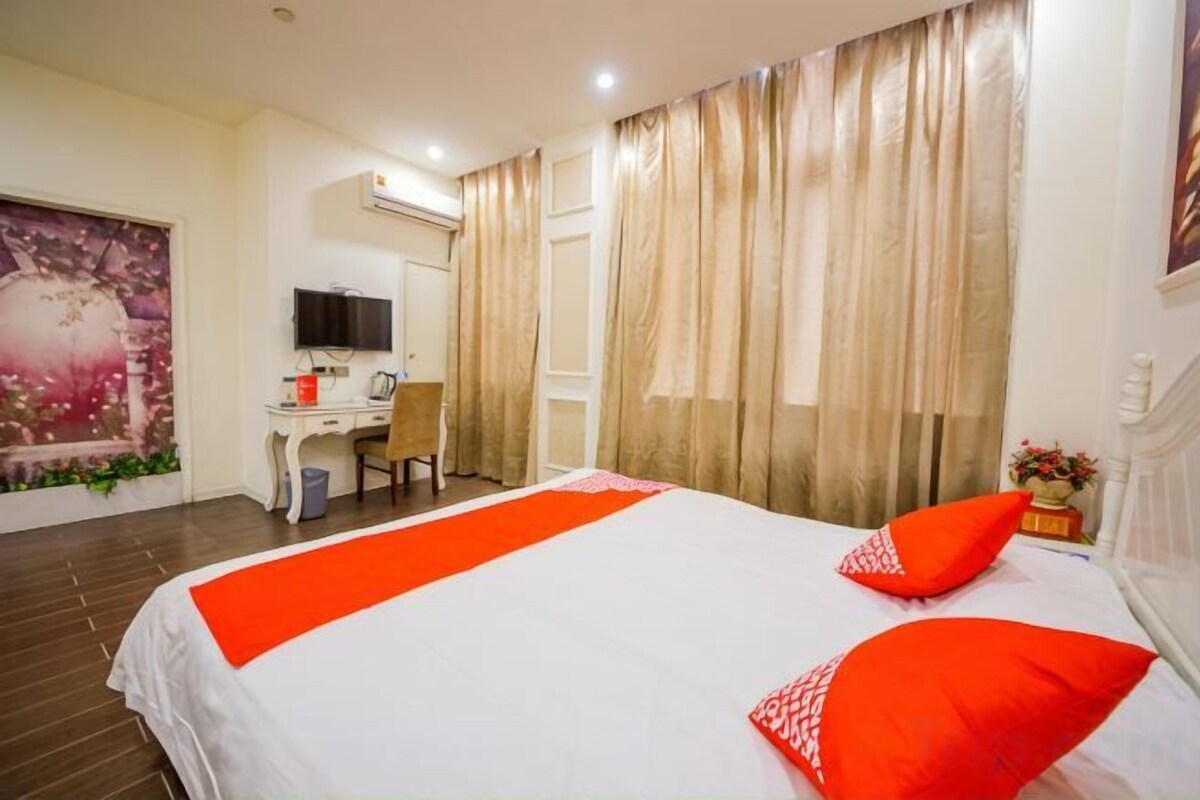 Boutique Theme Room