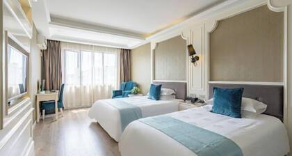 Gelin Luoman Fengqing Hotel