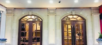 Gelin Luoman Fengqing Hotel