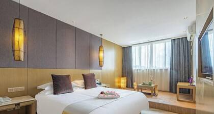 Gelin Luoman Fengqing Hotel