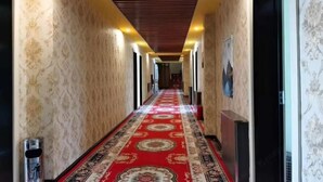 Interior - Xiaohonglou Hotel, Luohe (Nehe)