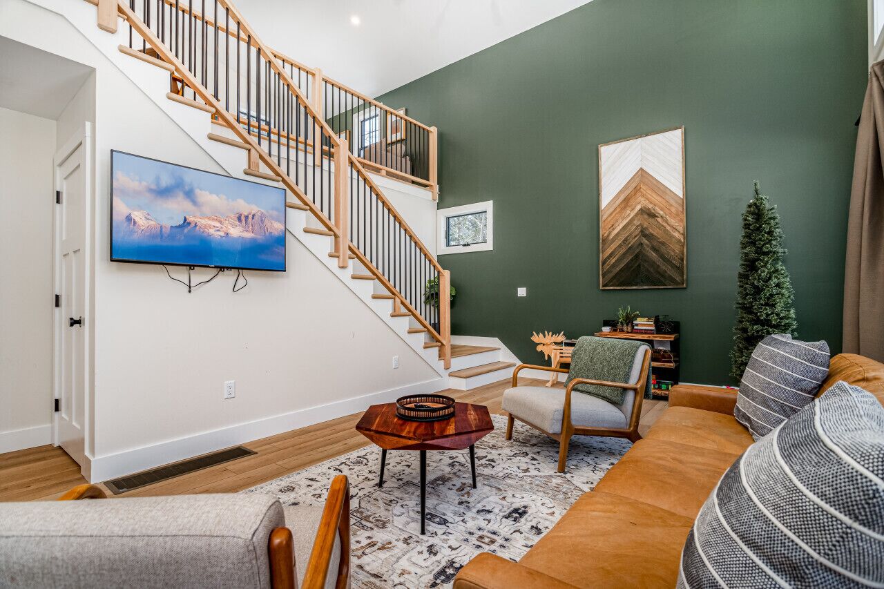 Alpine Escape: Cozy 3BR near Storyland & Attitash