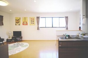 Room - DUO ‧ OKINAWA (Onna)