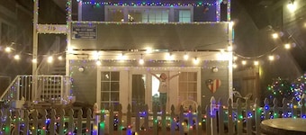 GREAT location!!! Last minute deals! Walking distance to ocean, Belmont Park