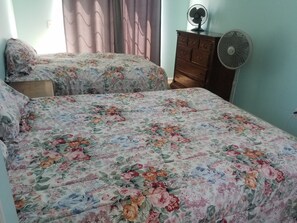 3 bedrooms, WiFi, bed sheets