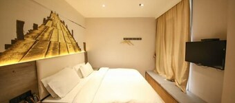 jindaxiang Express Hotel (Baoji Jiangtan Road Store)