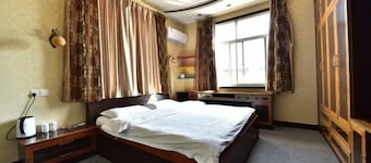 Cixi Naya Hotel