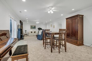 Interior - Lake Front Oasis/Amazing Sunsets (Mt. Juliet)