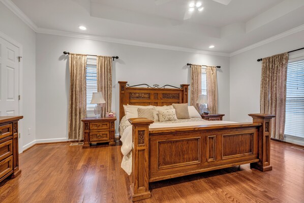 4 bedrooms, WiFi, bed sheets