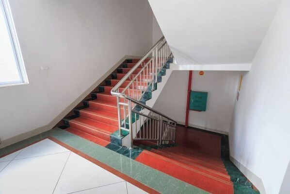 Interior - Deyueting Hotel (Liuzhou No.1 Middle School Shop) (Liuzhou)