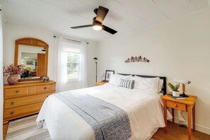 3 bedrooms, iron/ironing board, WiFi, bed sheets - Welcome to Biddeford! (Biddeford)