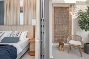3 bedrooms, in-room safe, iron/ironing board, free WiFi