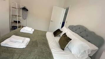 1 bedroom, iron/ironing board, free WiFi, bed sheets