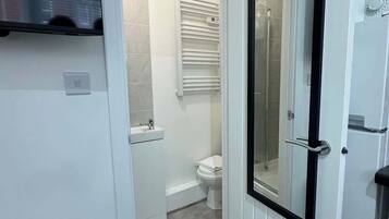 Shower, hair dryer, shampoo