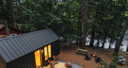 Waterfront Acorn Cabin near Saratoga, Lake George