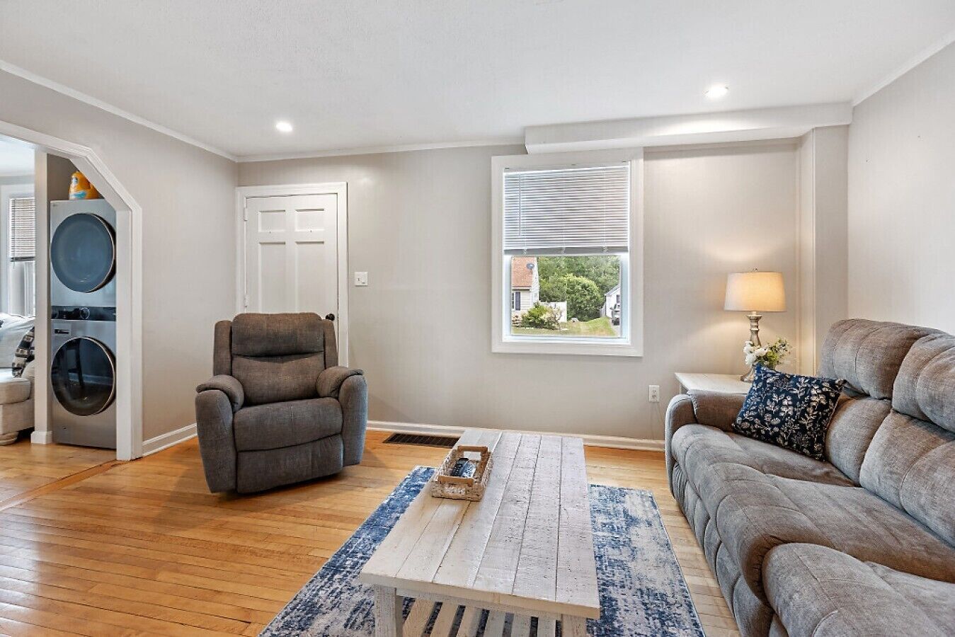 Quiet Charming Cape 3 Bed/2bth - Bangor, ME