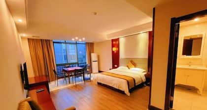 Qingxin Business Hotel