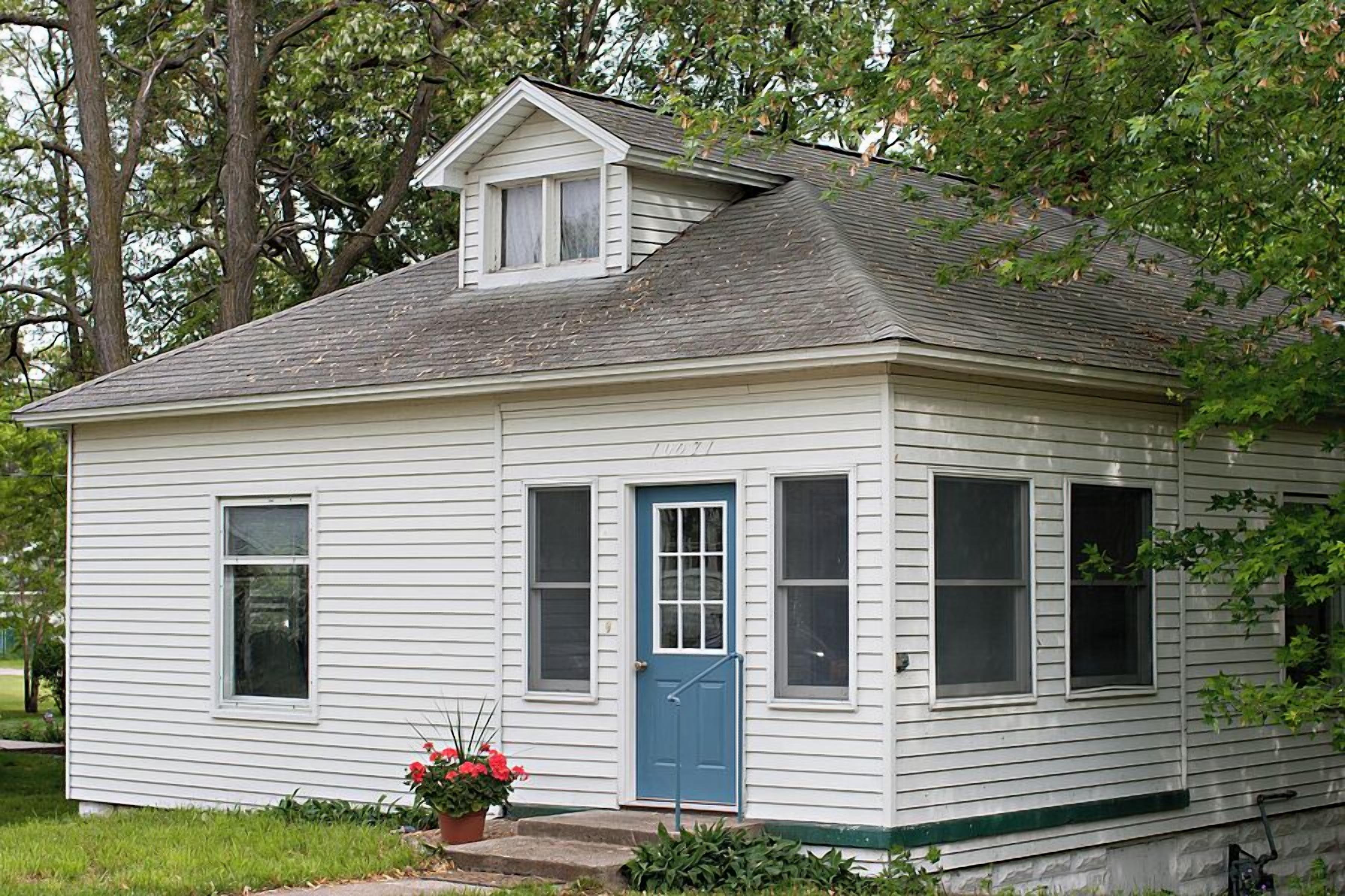 Wilce Cottage - Charming vintage cottage