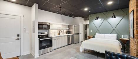 1 chambre, fer et planche à repasser, Wi-Fi gratuit, draps fournis