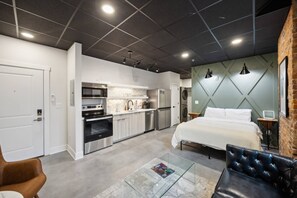 1 chambre, fer et planche à repasser, Wi-Fi gratuit, draps fournis