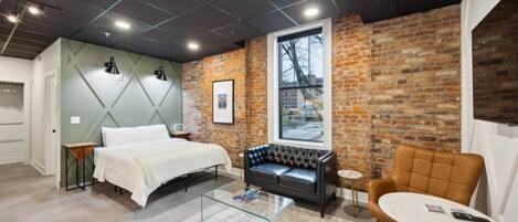 1 slaapkamer, een strijkplank/strijkijzer, gratis wifi, beddengoed