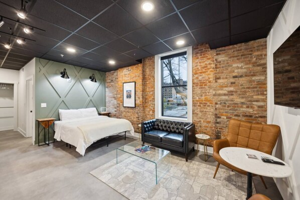 1 chambre, fer et planche à repasser, Wi-Fi gratuit, draps fournis