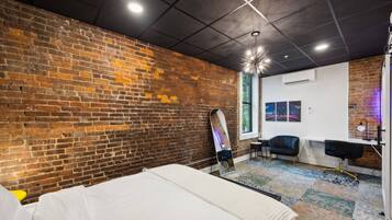 1 slaapkamer, een bureau, een strijkplank/strijkijzer, gratis wifi