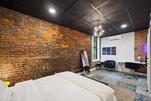 1 chambre, bureau, fer et planche à repasser, Wi-Fi gratuit